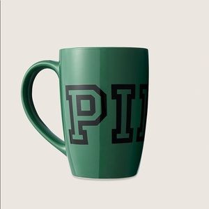 New with tags Victoria’s Secret PINK mug